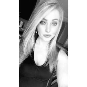 Meet your Posher, Kenzie